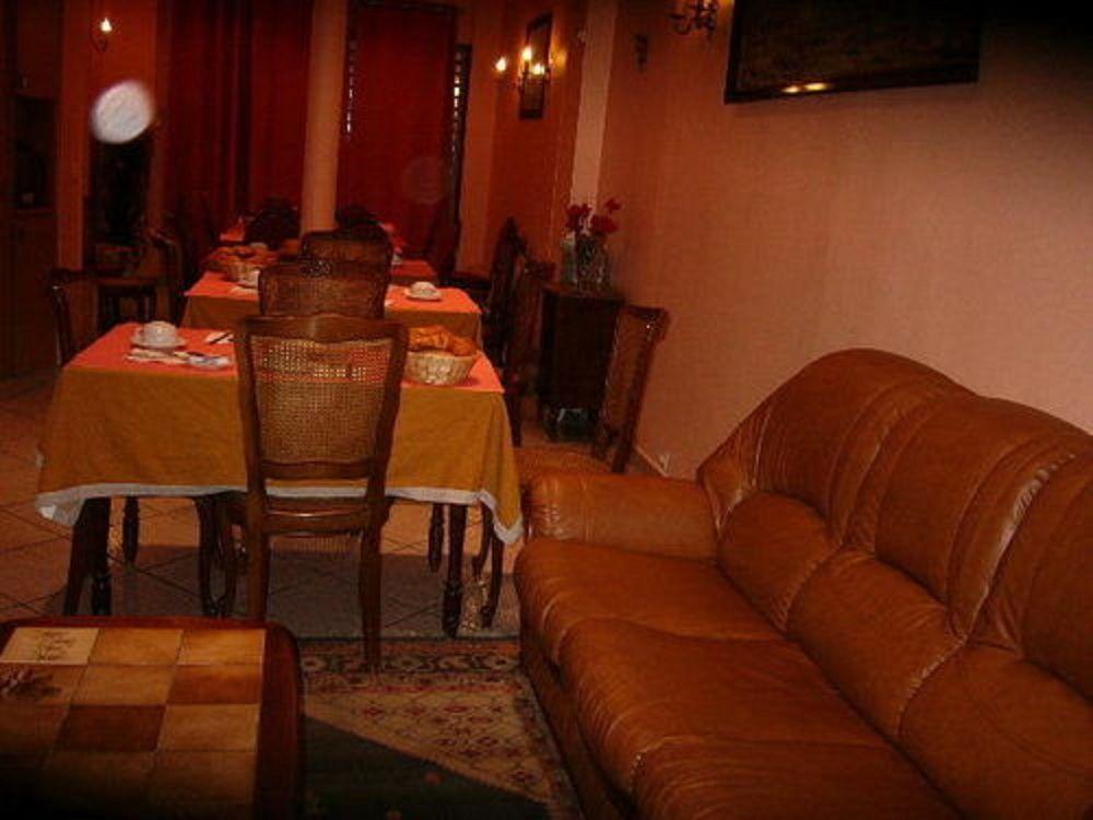Hipotel Paris Voltaire Bastille Bagian luar foto